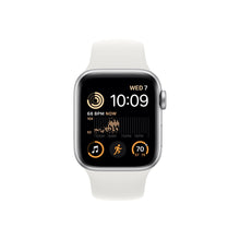 Load image into Gallery viewer, Apple SE Smart Watch, 32 GB, 1.57in x 1.34in, White